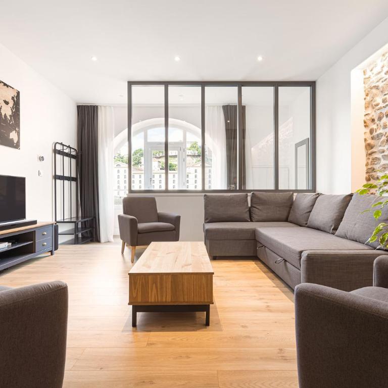 Design et charme, 100m2 face à la Saône - Appartement 2 Chambres - 6