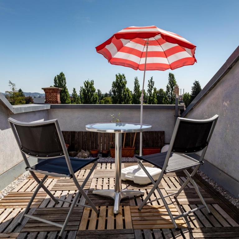 Andreas' Dachwohnung mit Terrasse - Apartment mit Terrasse - 1