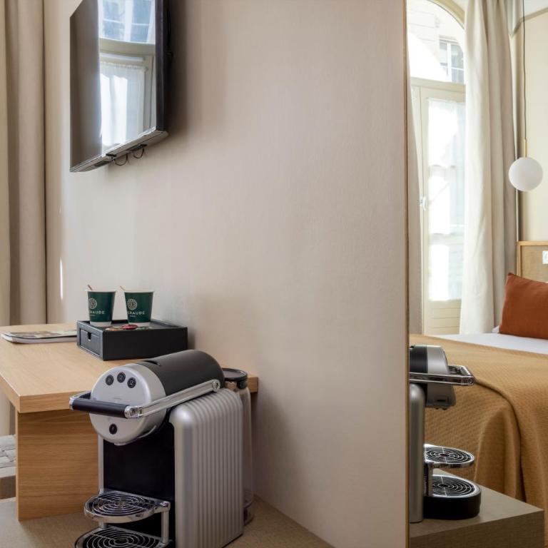 Hôtel Joe M - Chambre Double ou Lits Jumeaux Supérieure avec Balcon - 5