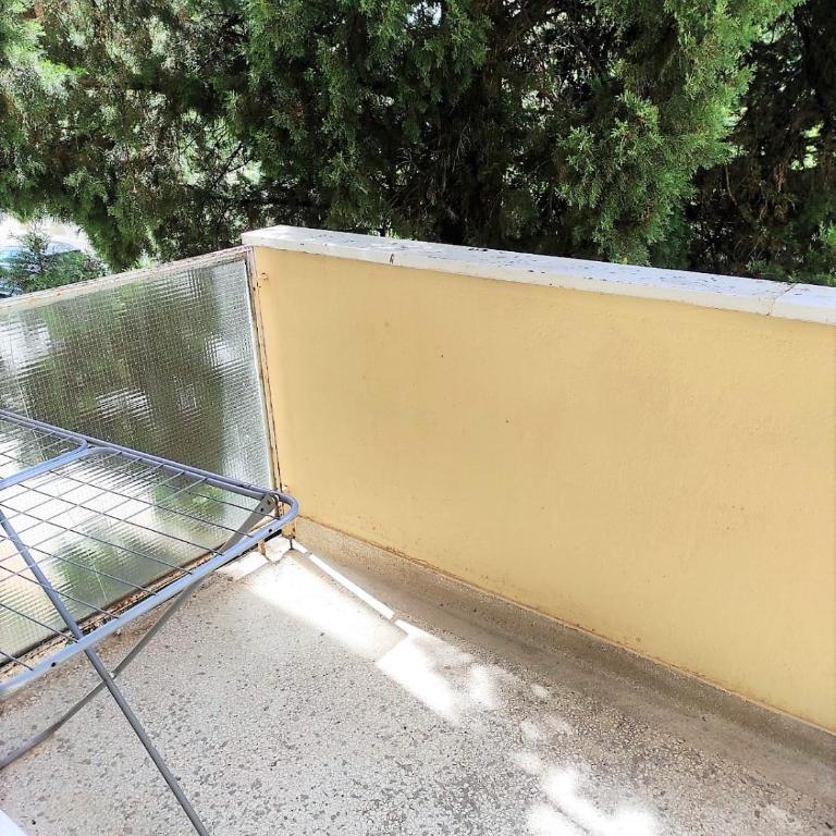 Stan u centru - Apartment with Balcony - 13