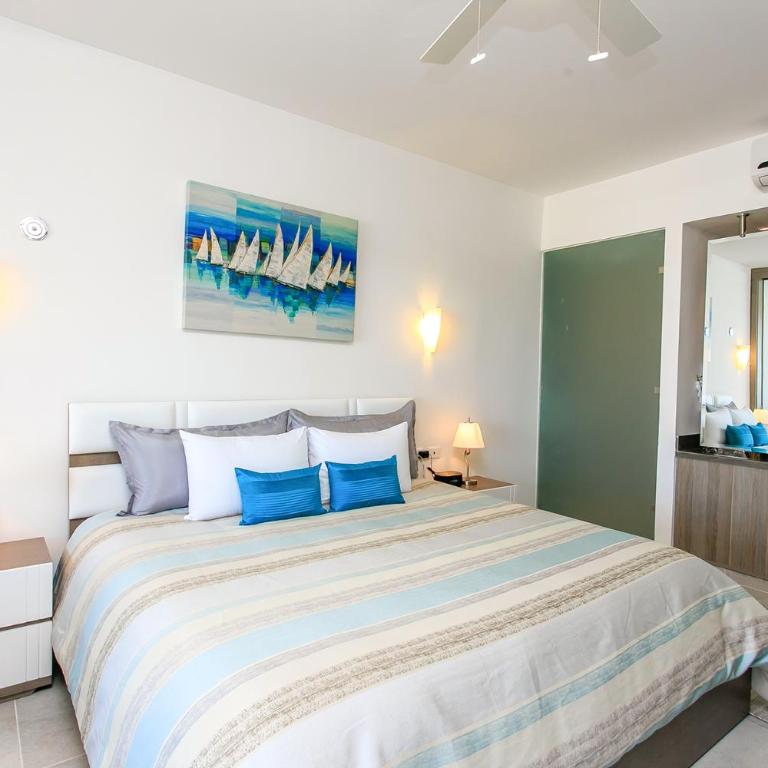 Stunning Marea with Stellar Oceanview Rooftop Pool! - Apartment with Balcony - 25