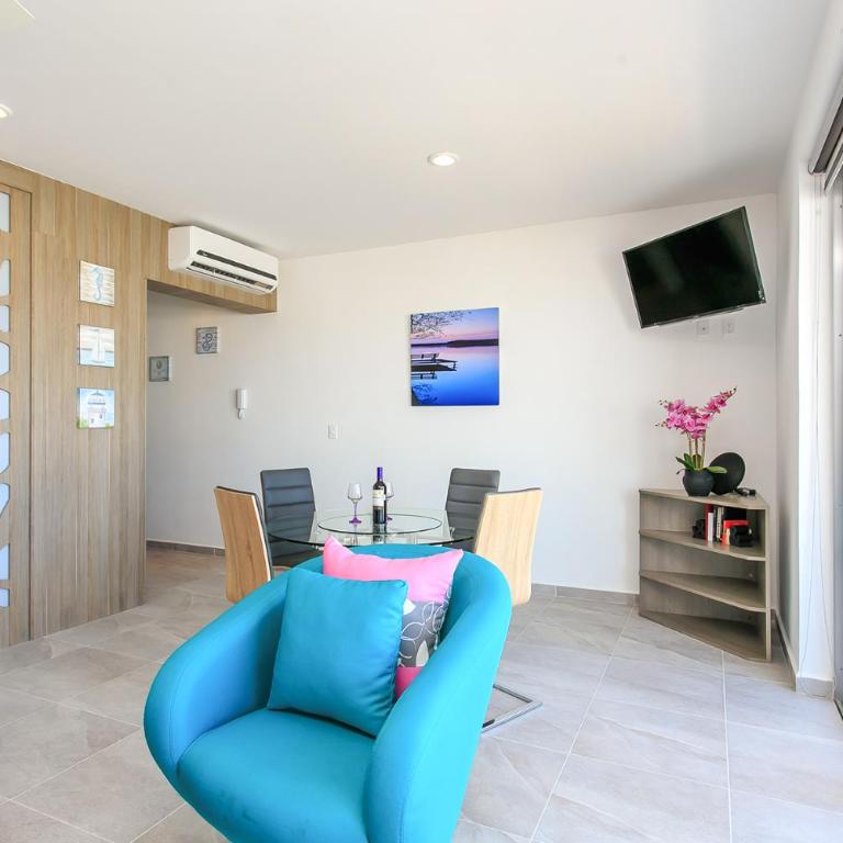 Stunning Marea with Stellar Oceanview Rooftop Pool! - Apartment with Balcony - 16