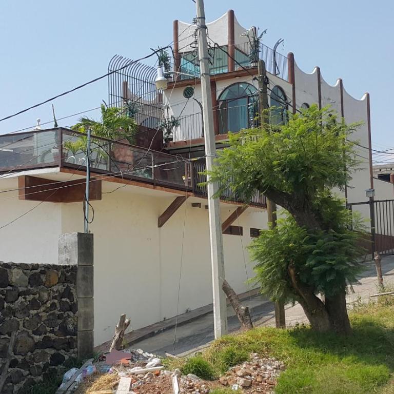 CASA PRIVADA CON ALBERCA VOLADA - Casa de 4 dormitorios - 24