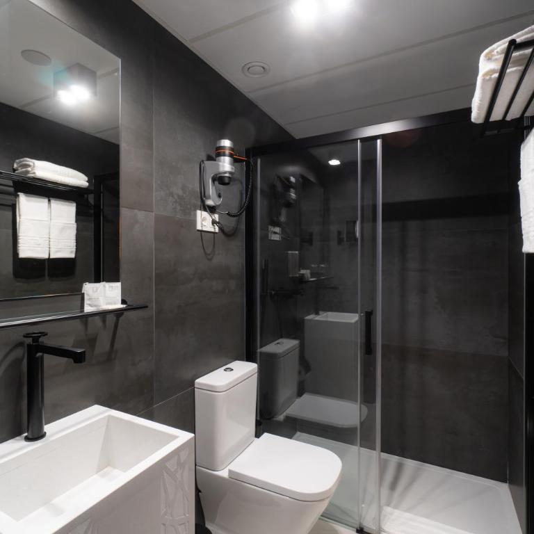 Hotel Perla del Sur - Habitación Doble con balcón - 1 o 2 camas - 2