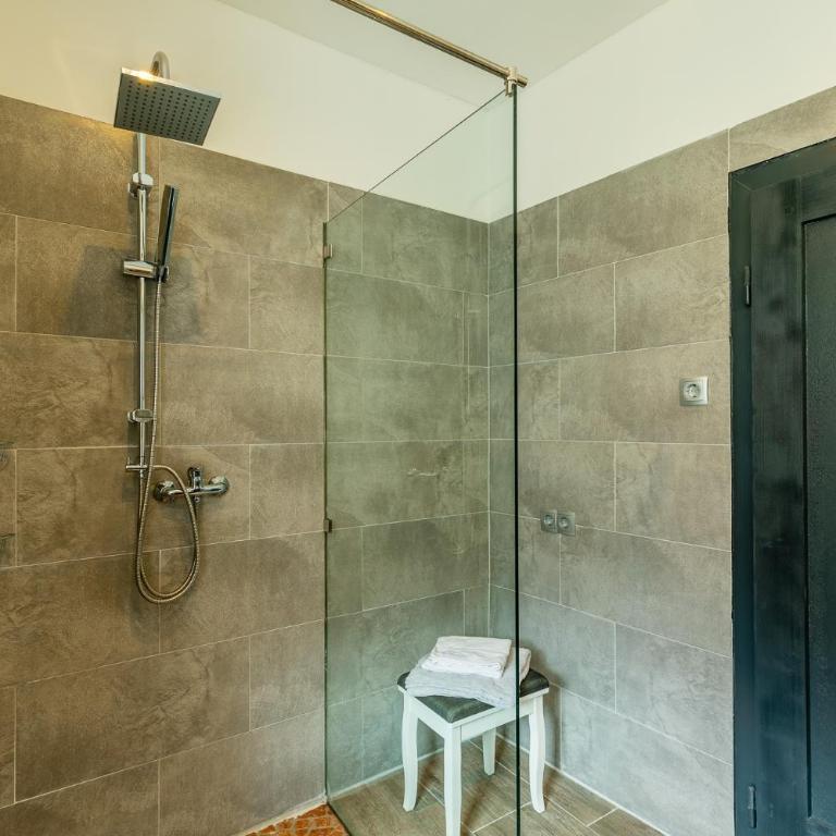 Bed & Breakfast - K2 Brunnen Haus - Apartment mit 2 Schlafzimmern - 13
