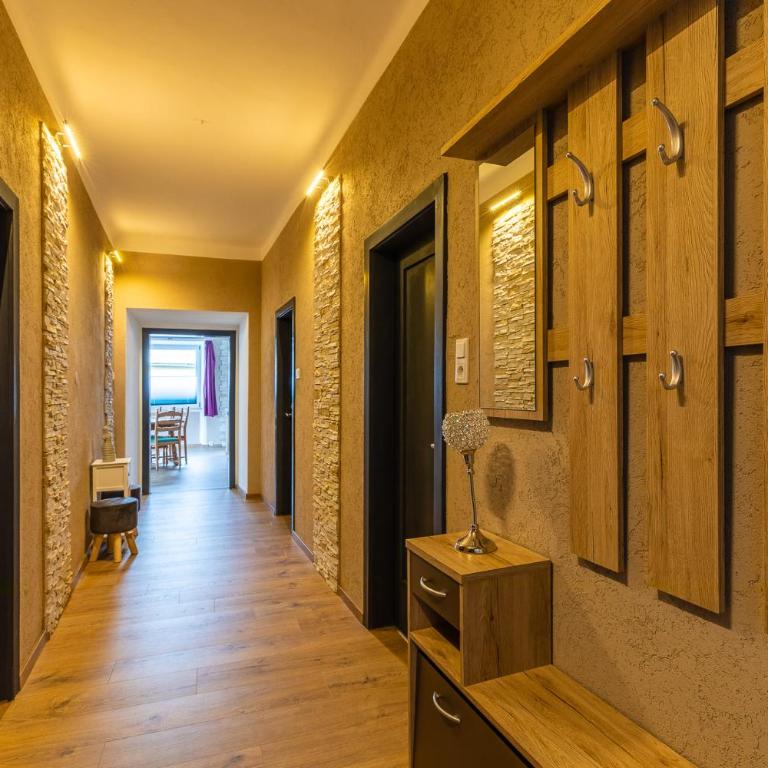 Bed & Breakfast - K2 Brunnen Haus - Apartment mit 2 Schlafzimmern - 9