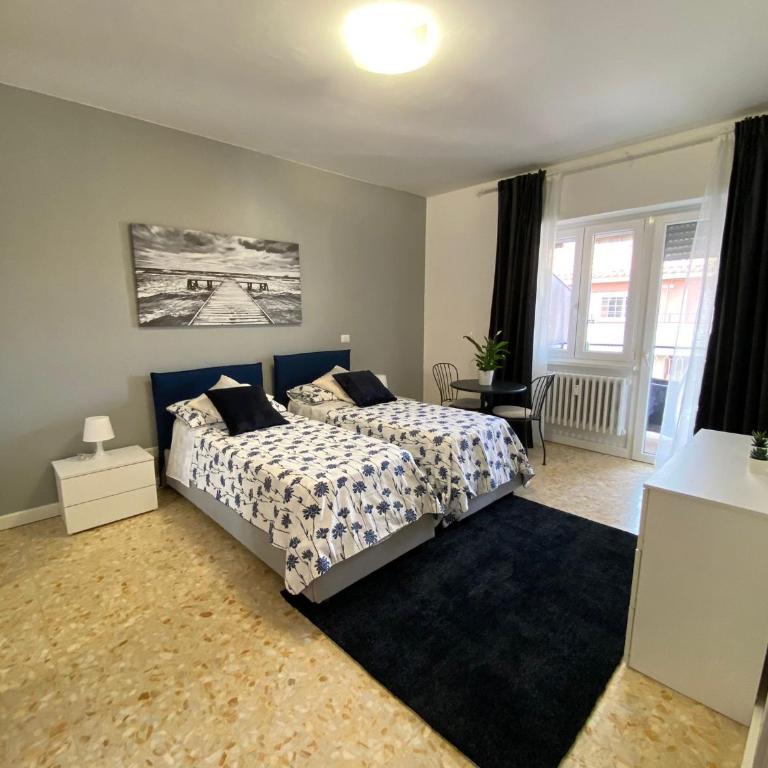 YTHA HOUSSE ROMA CENTRO - Double or Twin Room with Balcony - 7