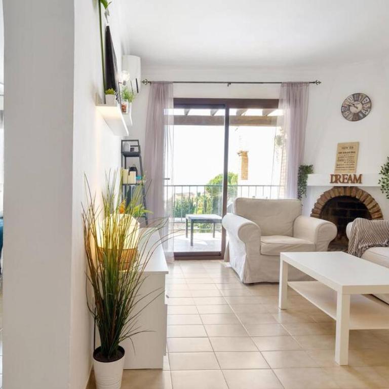 Sea view apartment in Benalmádena la Capellanía - Two-Bedroom Apartment - 9