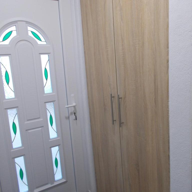 Kovac Riverfront Apartments - Two-Bedroom Apartment - 17