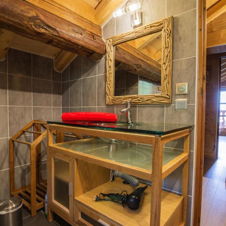 Appartement dans chalet aux saisies-100m des pistes-cœur station 13 pers - Casa - 24