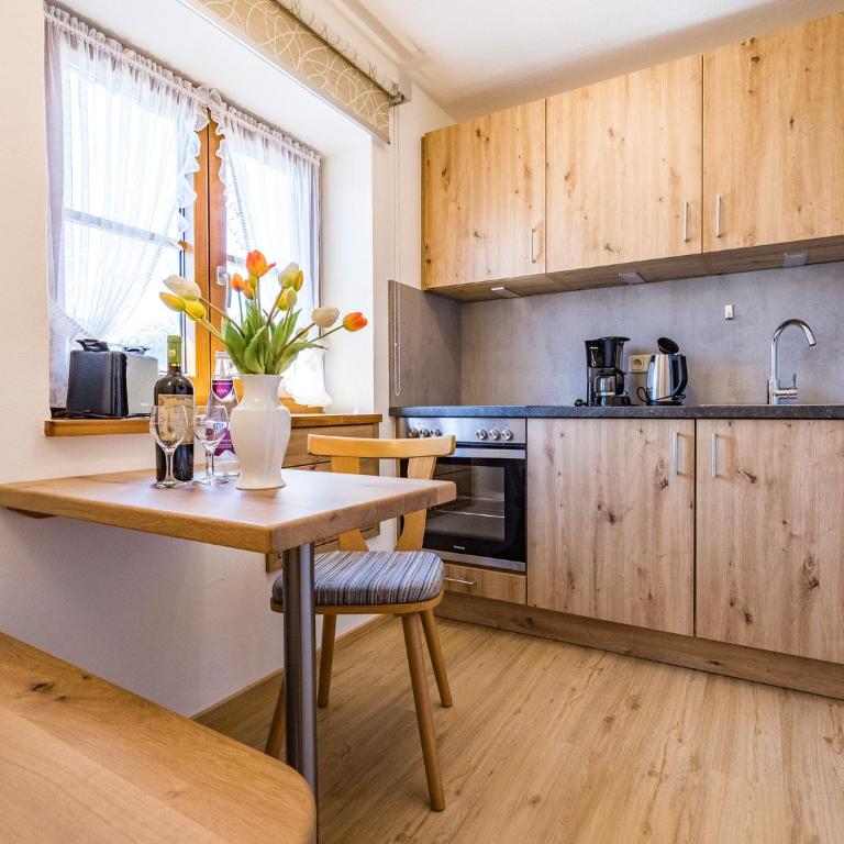 Landhaus Heisenbauer - Apartment mit Gartenblick - 16