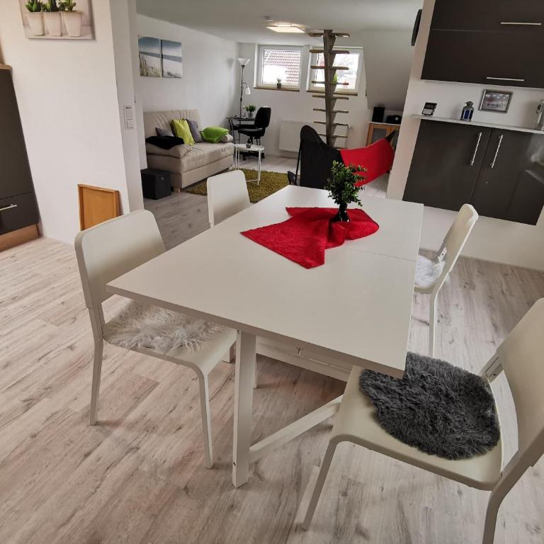 Ferienwohnung NEST - Apartment mit 2 Schlafzimmern und Badezimmer - 10