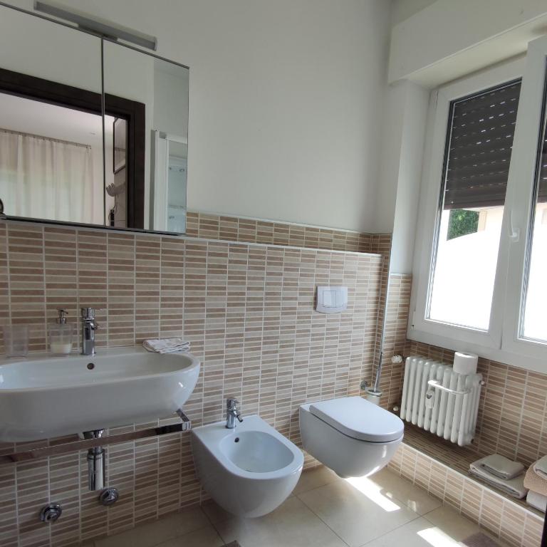 B&B Rosa Blu - Deluxe Double Room with Shower - 9