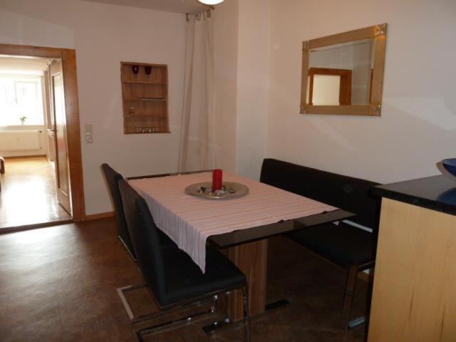 Ferienwohnung - Mittendrin - - Apartment mit 1 Schlafzimmer und Dusche - 1