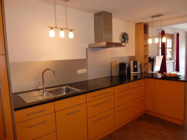 Ferienwohnung - Mittendrin - - Apartment mit 1 Schlafzimmer und Dusche - 3