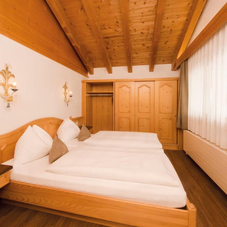 Waldpark Hotel Garni - Deluxe Apartment mit Stellplatz in der Garage - 14