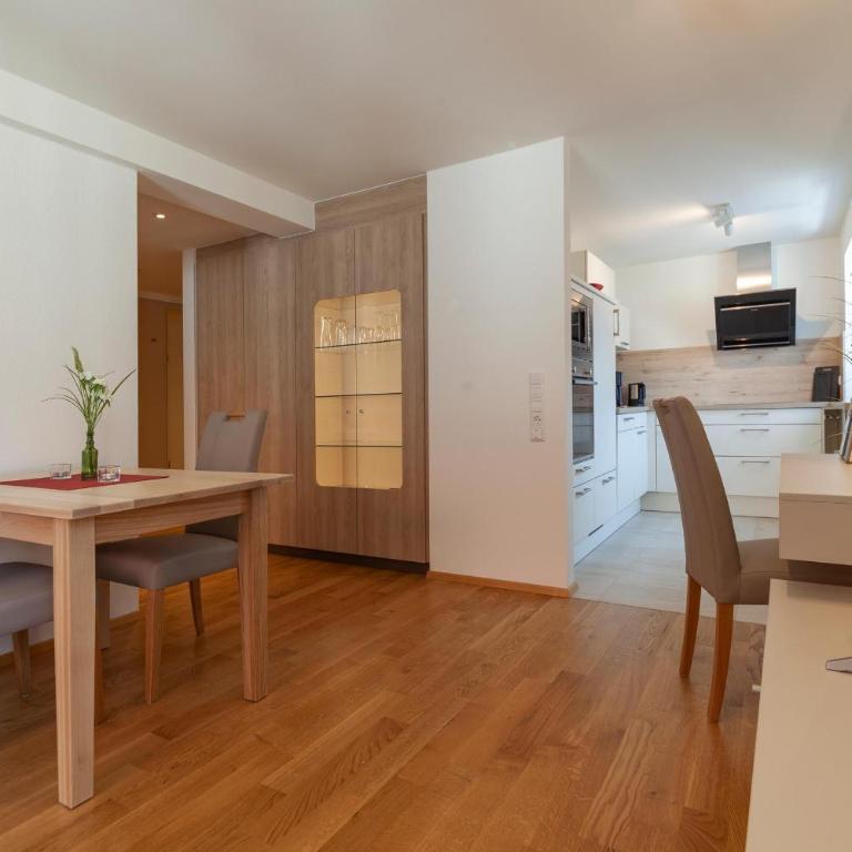 Hensler Ferienwohnungen - Apartment mit 1 Schlafzimmer und Dusche - 4