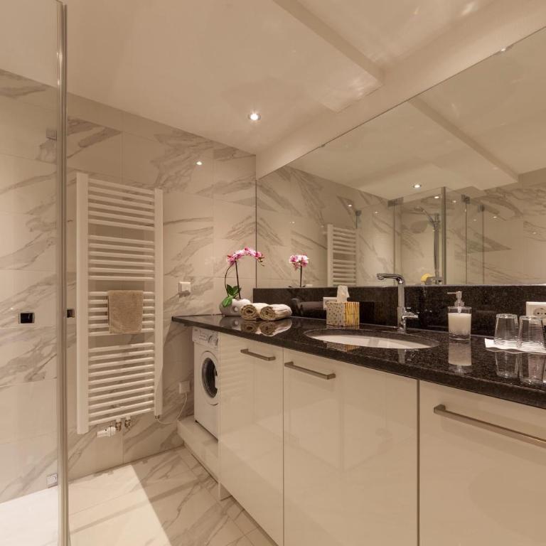 Hensler Ferienwohnungen - Apartment mit 1 Schlafzimmer und Dusche - 8