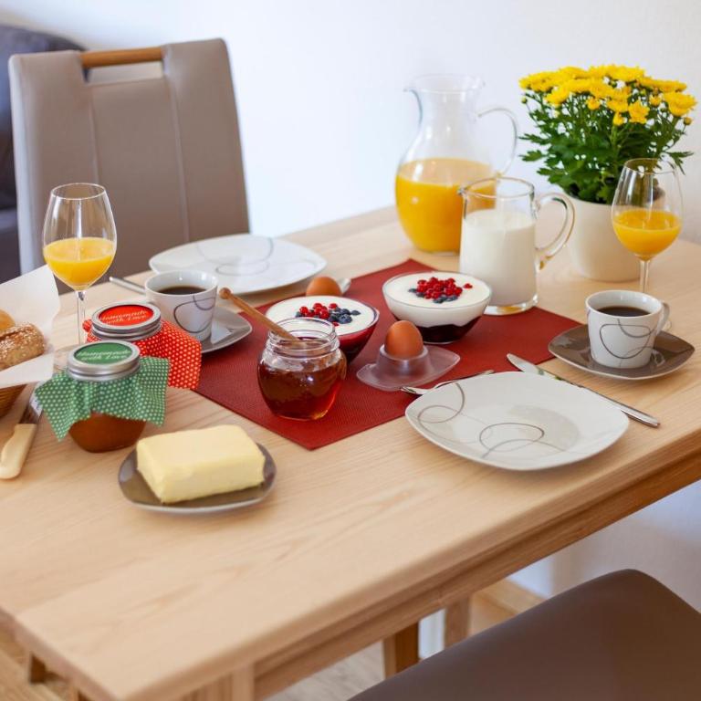 Hensler Ferienwohnungen - Apartment mit 1 Schlafzimmer und Dusche - 10