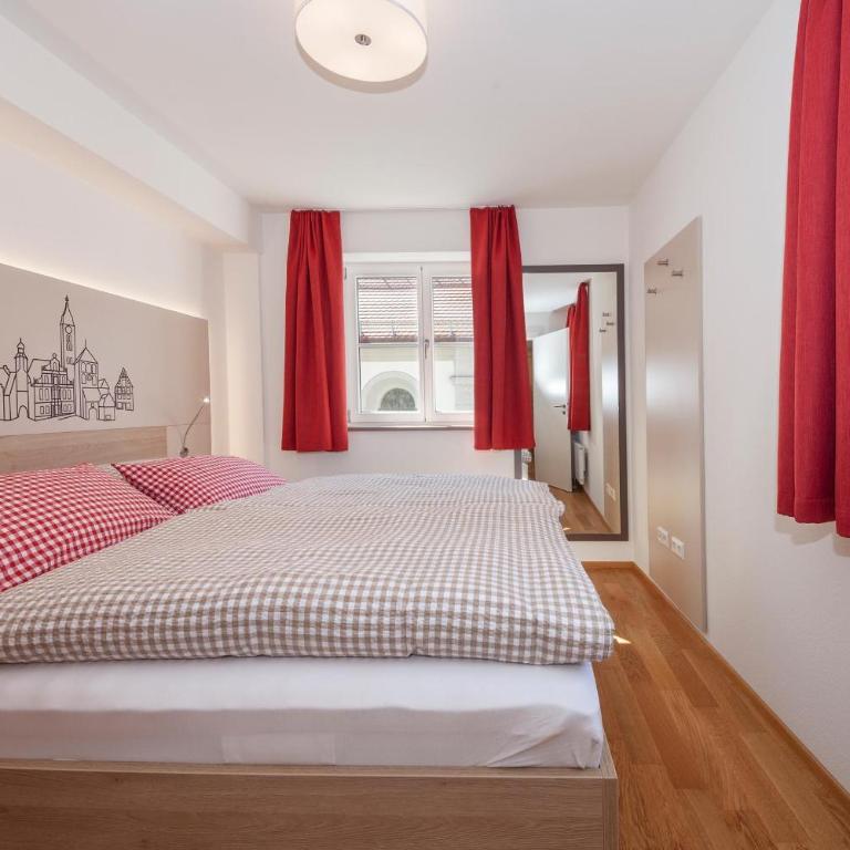 Hensler Ferienwohnungen - Apartment mit 2 Schlafzimmern und Dusche - 7