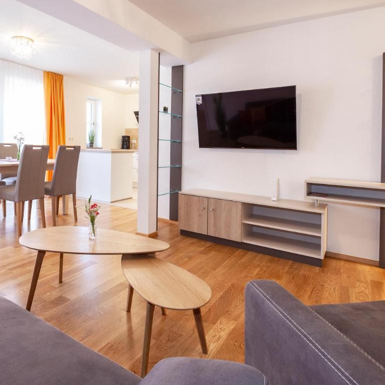 Hensler Ferienwohnungen - Apartment mit 2 Schlafzimmern und Dusche - 9