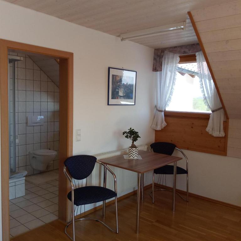 Gasthof Grüner Baum "Kongo" - Doppelzimmer mit Dusche - 16