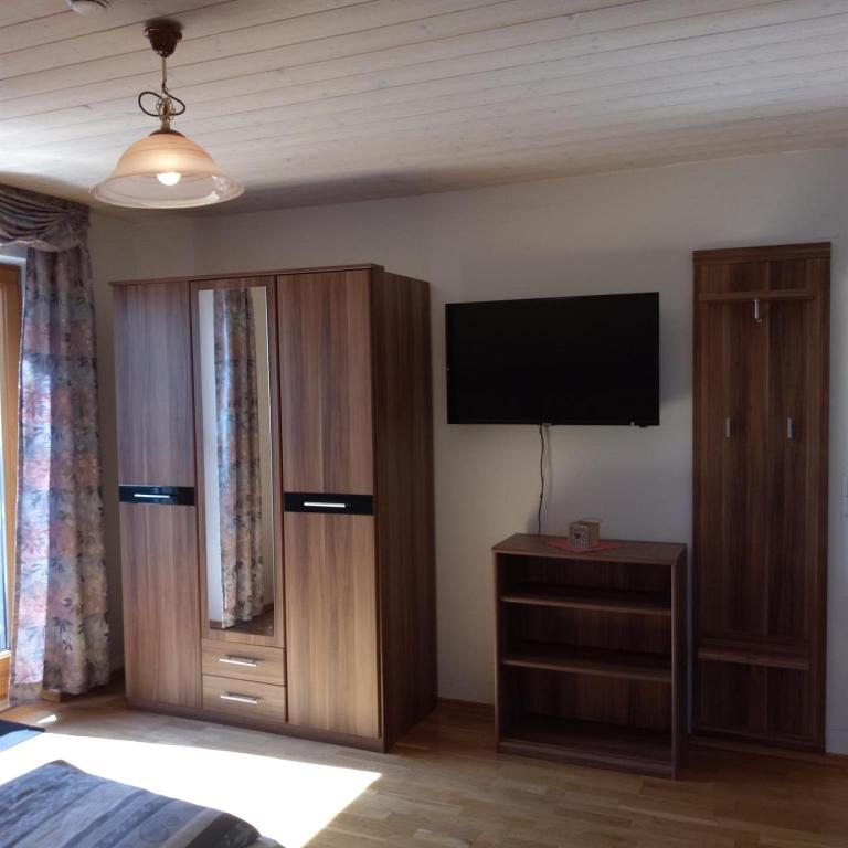 Gasthof Grüner Baum "Kongo" - Doppelzimmer mit Dusche - 24