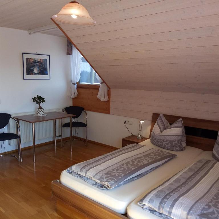 Gasthof Grüner Baum "Kongo" - Doppelzimmer mit Dusche - 35