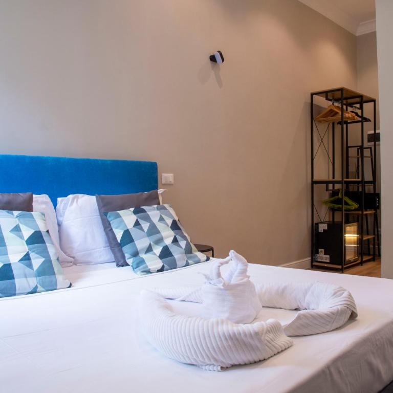 AD Suites Tritone - Camera Matrimoniale Deluxe - 10