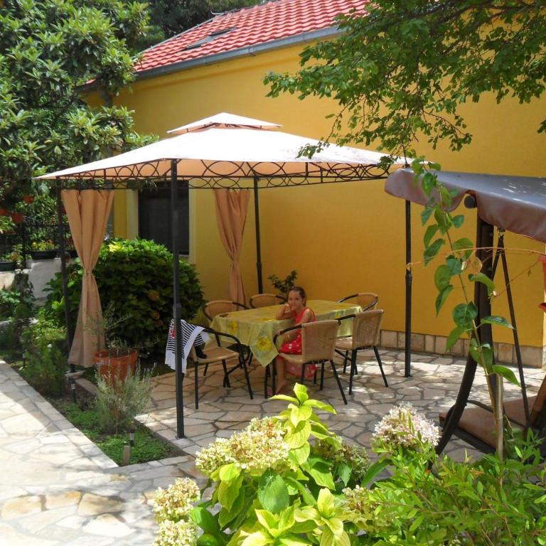 Apartments Matkovic - Two-Bedroom Apartment - 13