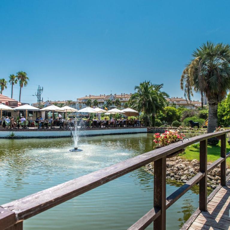 Spacious Penthouse in Los Naranjos - Up to 6 GUESTS! - Apartamento de 3 dormitorios - 44