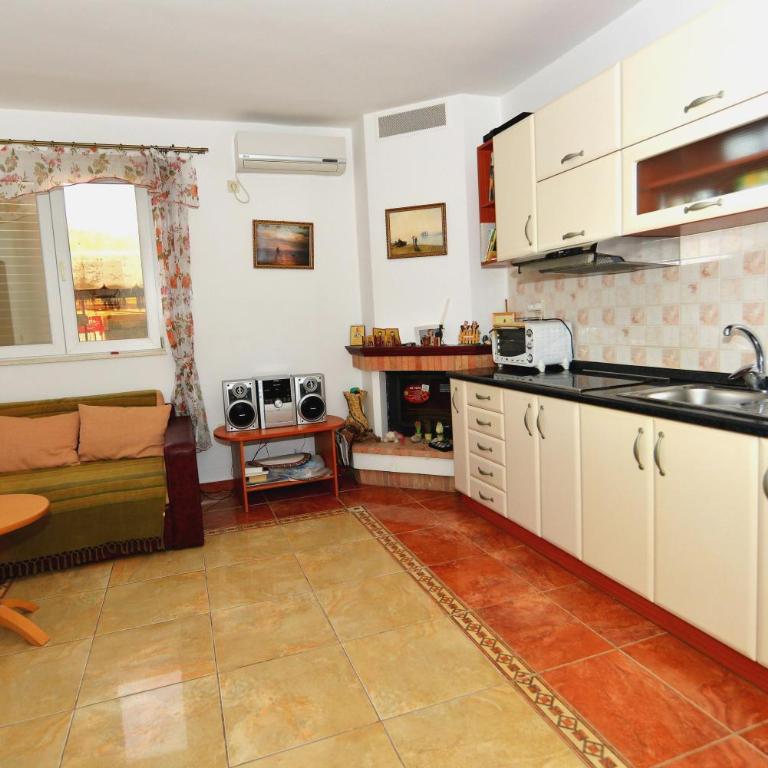 Apartment SM - One-Bedroom Apartment with Balcony and Sea View - 11