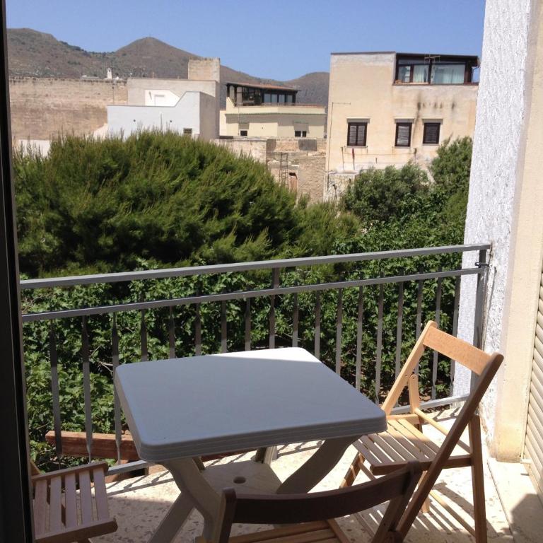 Casa Levante - Appartamento con 2 Camere da Letto e Vista Giardino - 19