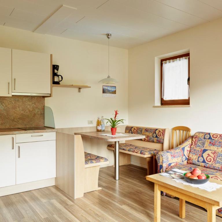 Ferienwohnungen Haus Christine - Appartamento con Balcone - 11