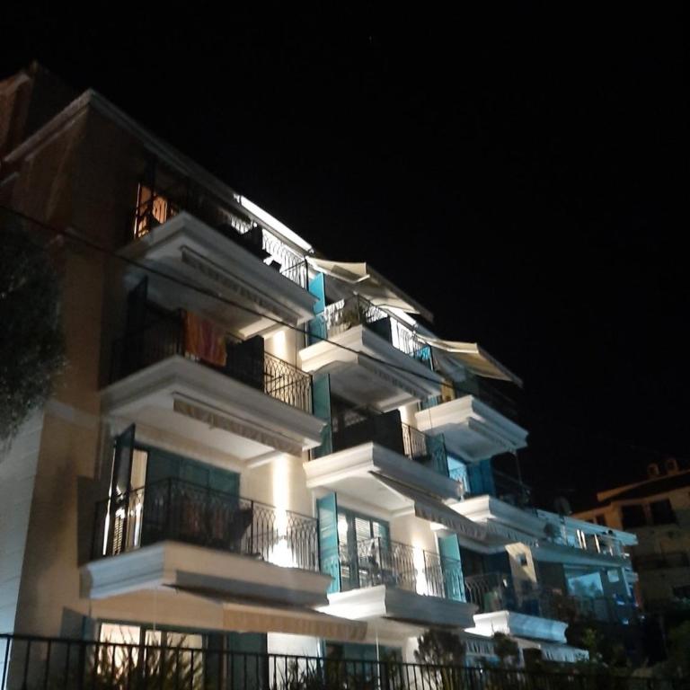 Lux Apartment, Astonishing View, 20m From Beach - One-Bedroom Apartment - 38