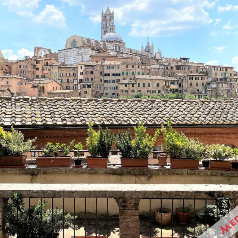 CAMPOREGIO 31- In Centro con Vista sul Duomo - Appartamento con 2 Camere da Letto - 1