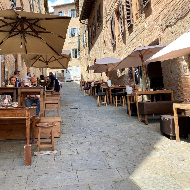 CAMPOREGIO 31- In Centro con Vista sul Duomo - Appartamento con 2 Camere da Letto - 35