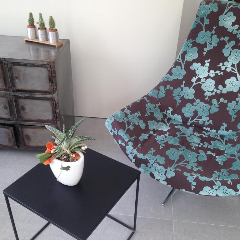 Residence Fiorita - Appartamento con 2 Camere da Letto e Balcone - 2