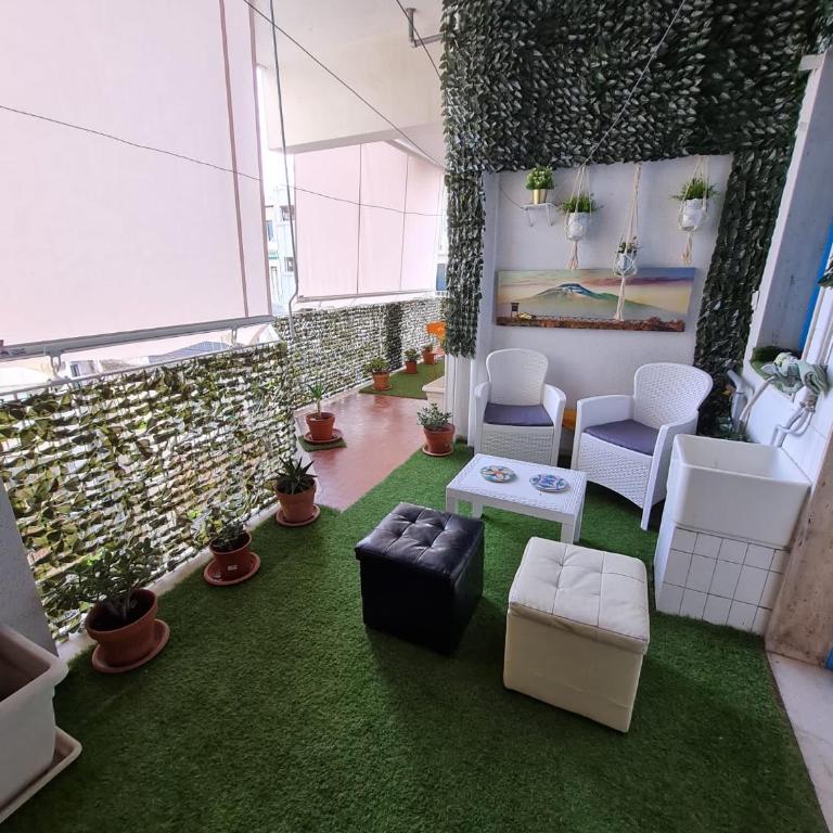 La Maison Blanche - Two-Bedroom Apartment - 39