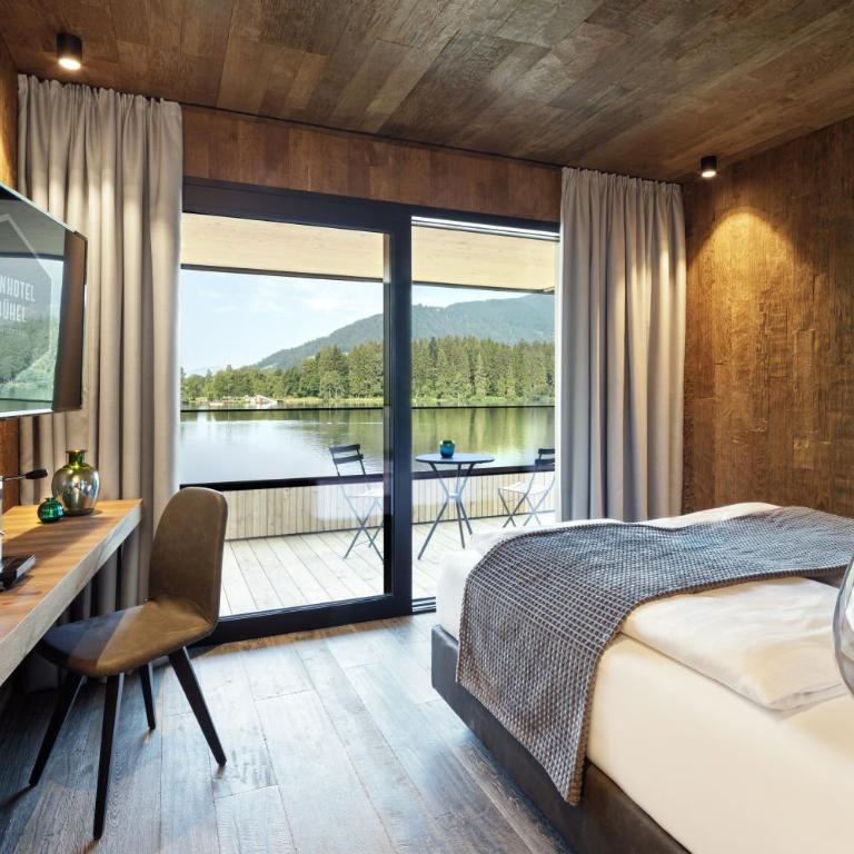 Alpenhotel Kitzbühel am Schwarzsee - 4 Sterne Superior - Doppelzimmer Steghaus - 1