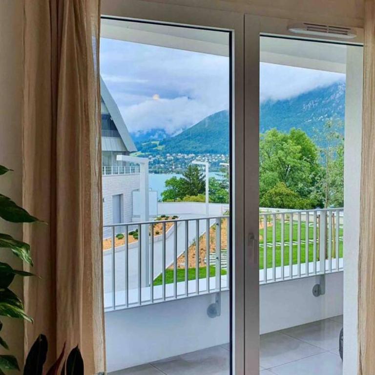 Le Bohème Beau T2 vue lac & montagnes + garage - Apartment mit 1 Schlafzimmer - 5
