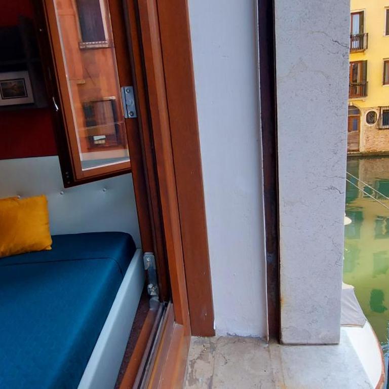Antico Rio Acqua Dolce apartment - Three-Bedroom Apartment - 41