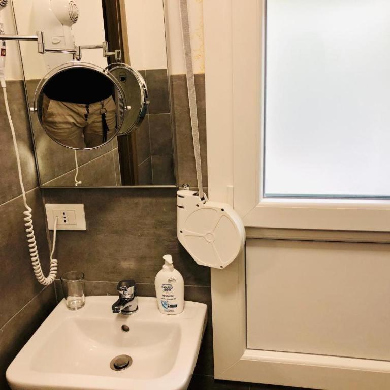 Hotel Venice Tour - Camera Matrimoniale con Bagno Privato - 28