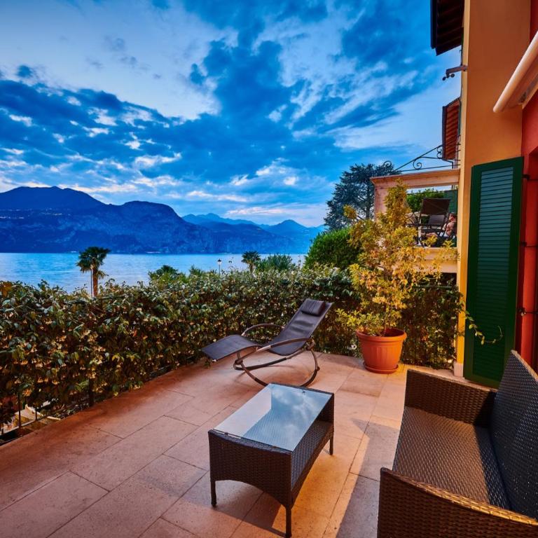 Lake Front Hotel Brenzone - Suite con Terrazza - 4