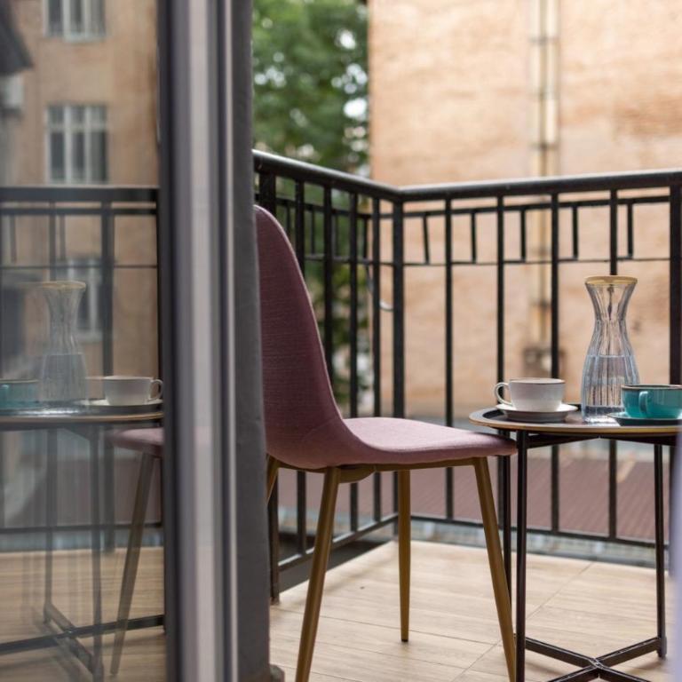 Apartmoon - Apartman s 1 Spavaćom Sobom i Balkonom - 2