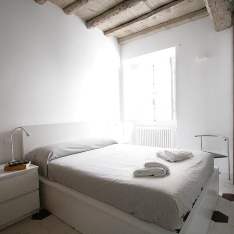 Design e storia nel cuore di Torino AC and Lift - Two-Bedroom Apartment - 5