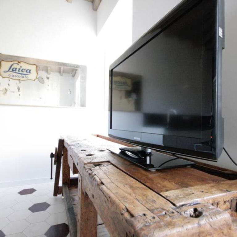 Design e storia nel cuore di Torino AC and Lift - Two-Bedroom Apartment - 16
