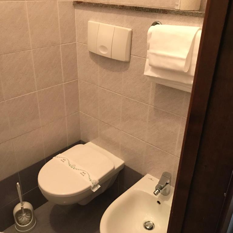 Hotel Amico Fritz - Camera Doppia con Letti Singoli con Bagno Privato - 5