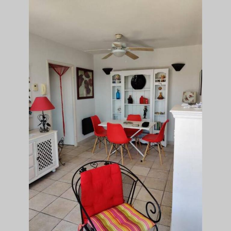 Cosy et Équipé Idéal Couples et Vacances Golf - Appartement 1 Chambre - 19