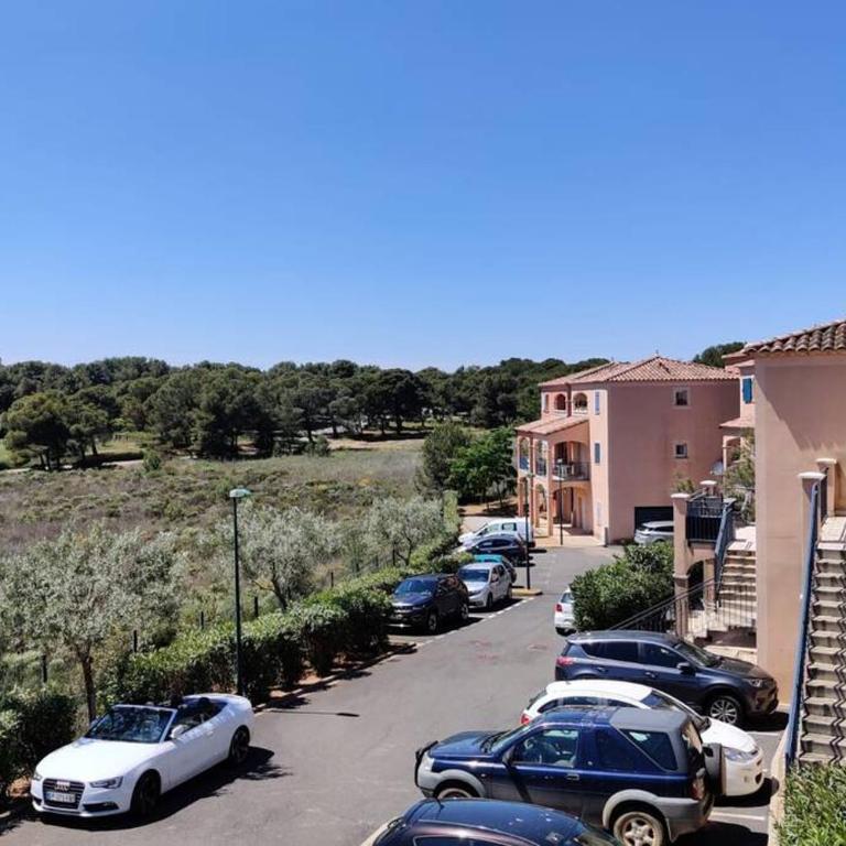 Cosy et Équipé Idéal Couples et Vacances Golf - Appartement 1 Chambre - 20